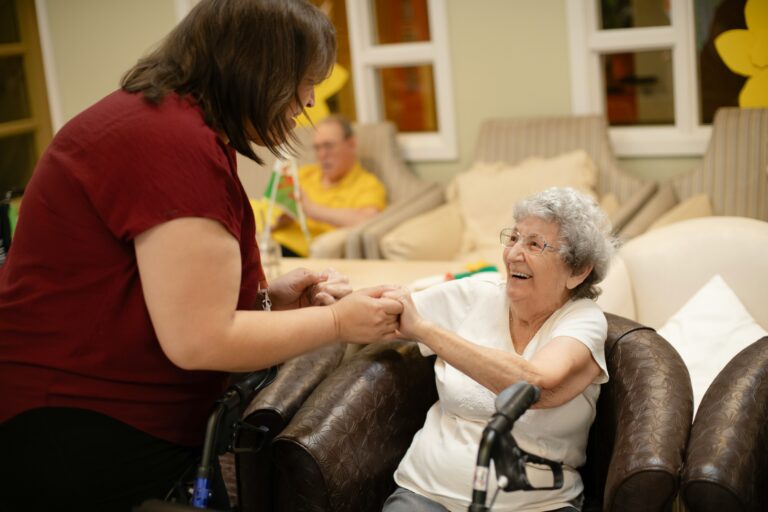 Aging in Place vs Assisted Living: Costs, Benefits and Which Is Right for You