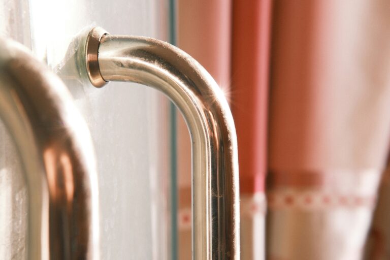 Are suction grab bars safe?